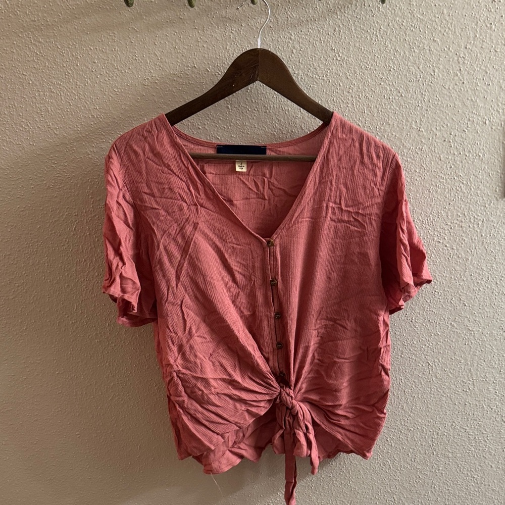 Francesca's Collections Coral Tie-Front Blouse